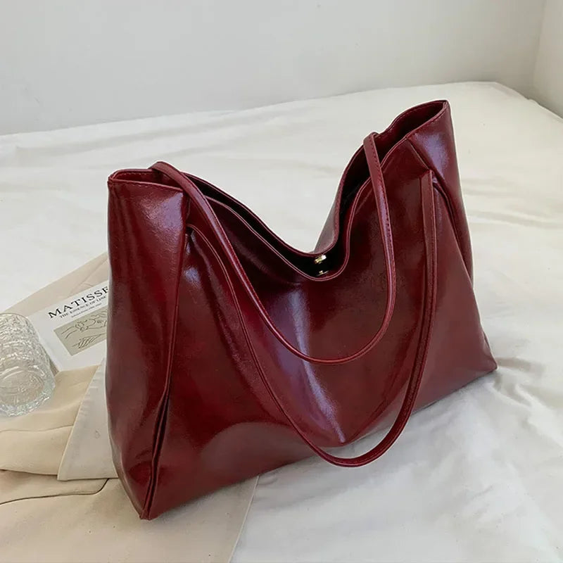 Serena Bordeaux Hobo