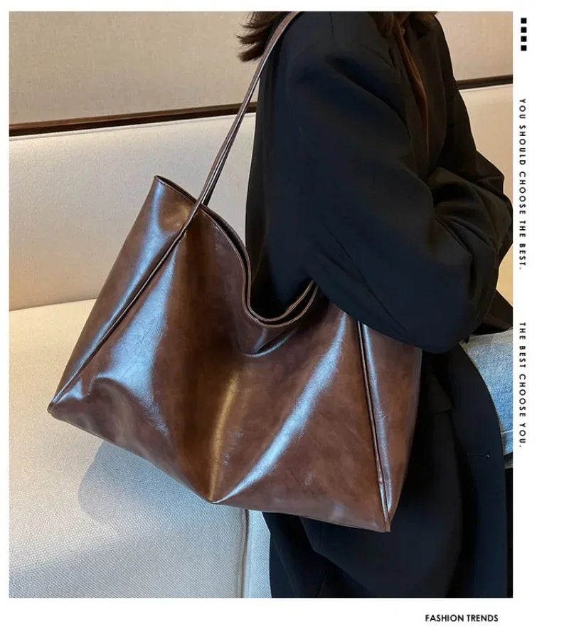 Serena Bordeaux Hobo